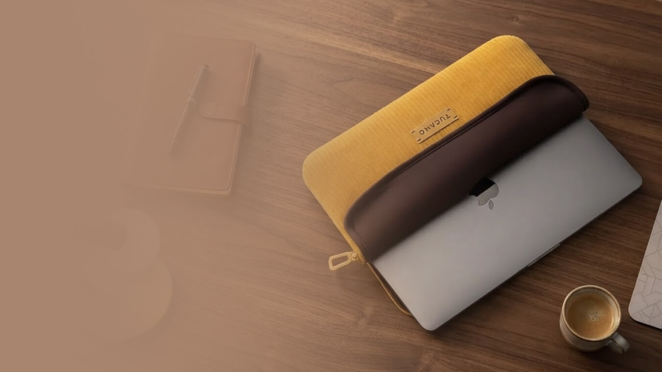 Tucano Velluto Sleeve for 13-inch MacBook