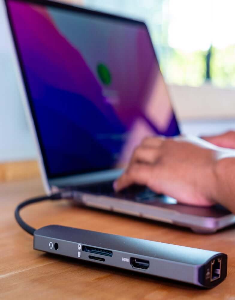 Usb-C hub connected to MacBook